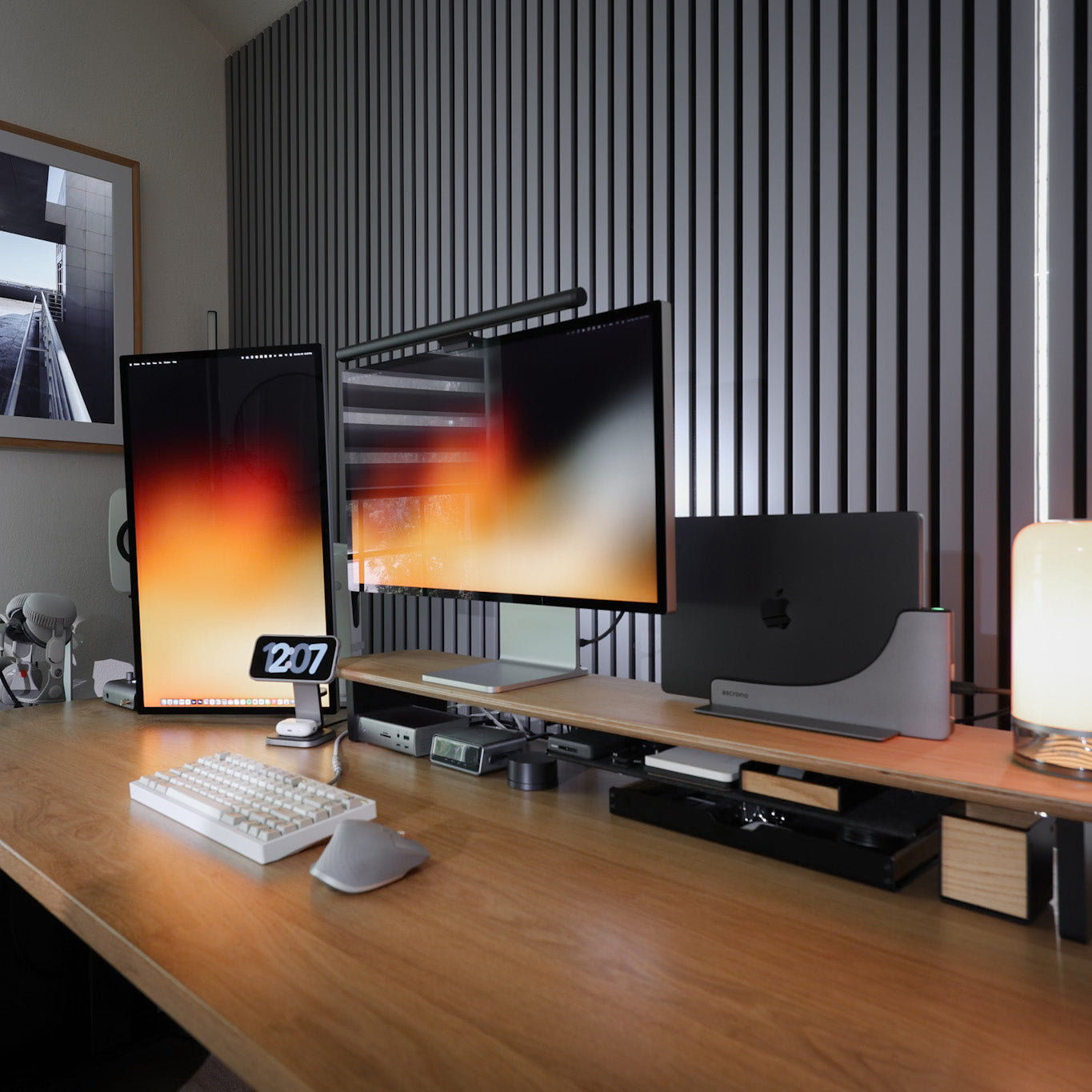 BALOLO, nvzion, Creator Setup, desk Setup, setup inspiration, organized desk, organized workspace, organisierter Arbeitsplatz, Schreibtischorganisation, Monitorständer, Desk Shelf