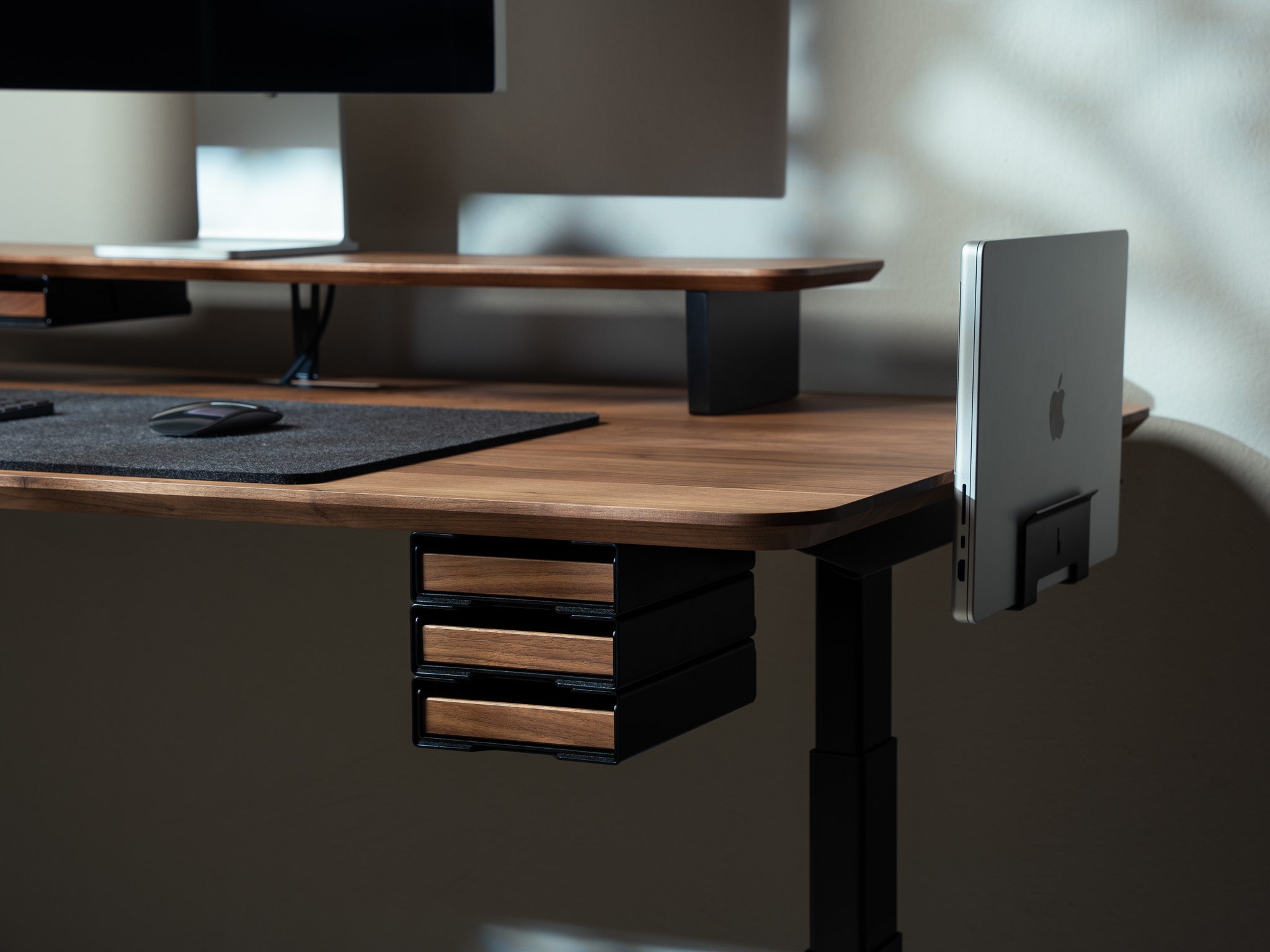BALOLO, Desk Cockpit, Standing Desk, Stehschreibtisch, Schublade, Tray Set, Schublade für Schreibtisch, Drawer for Desk, Desk Drawer, Home Office, Work from Home, organized workspace, desk setup, #material_Amerikanischer Nussbaum