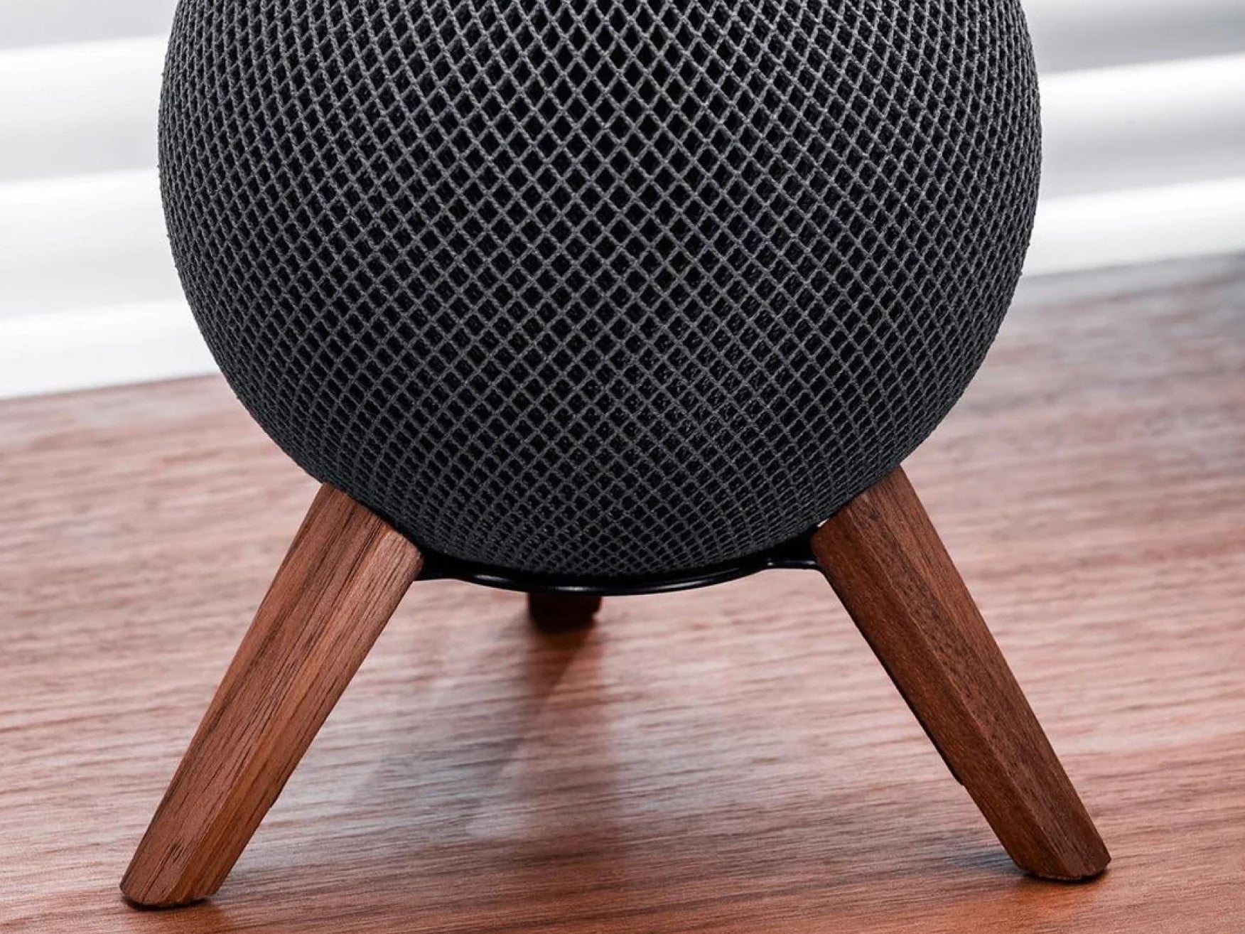 TriPod Holzstativ für Apple HomePod Mini - balolo, @expand #material_Schwarz / Amerikanischer Nussbaum