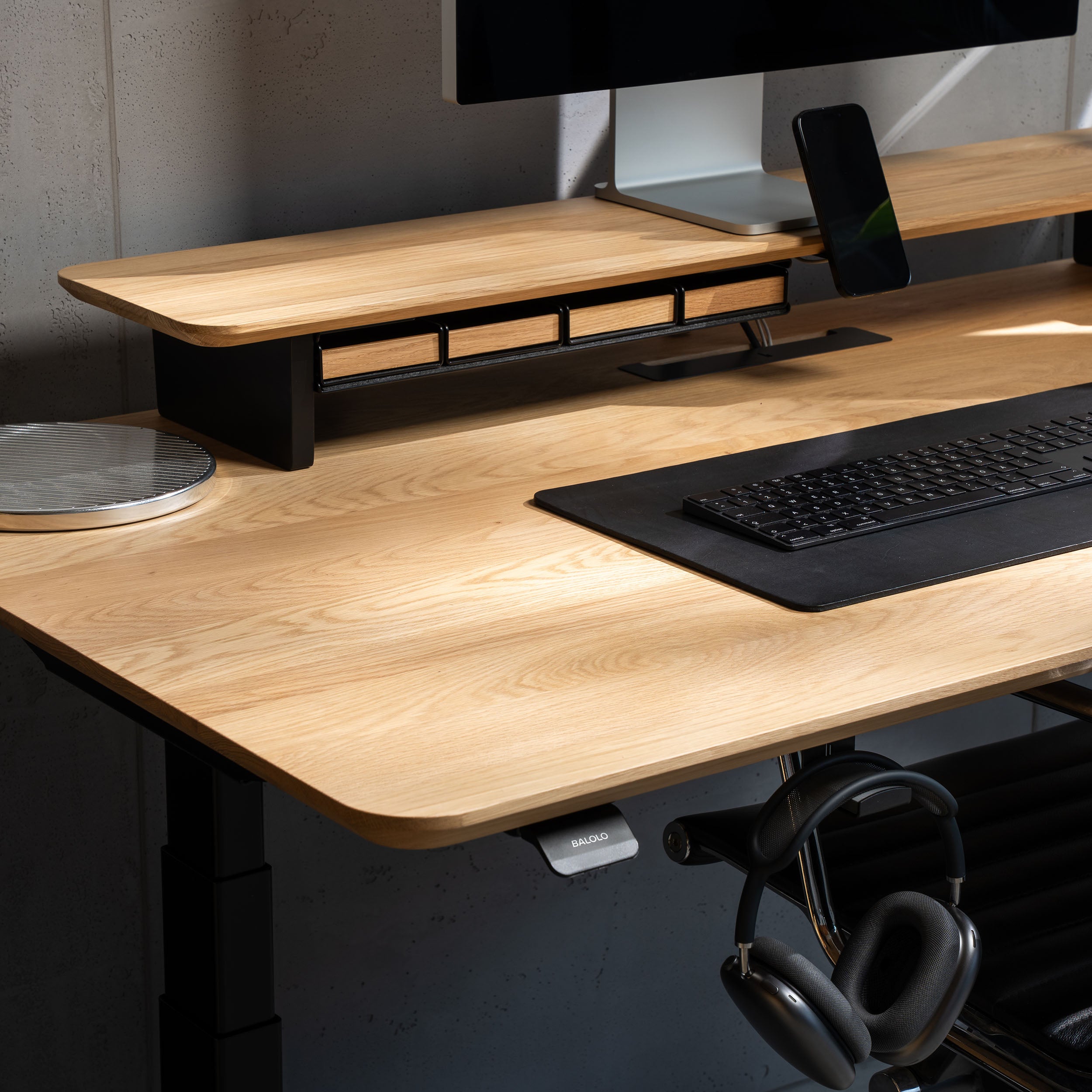 BALOLO, Desk Cockpit, Standing Desk, Stehschreibtisch, Schreibtisch, Organisierter Arbeitsplatz, Höhenverstellbarer Schreibtisch, height-Adjustable Desk, Sit and standing desk, Modularer Schreibtisch, Kabelmanagement, Cable Management 
